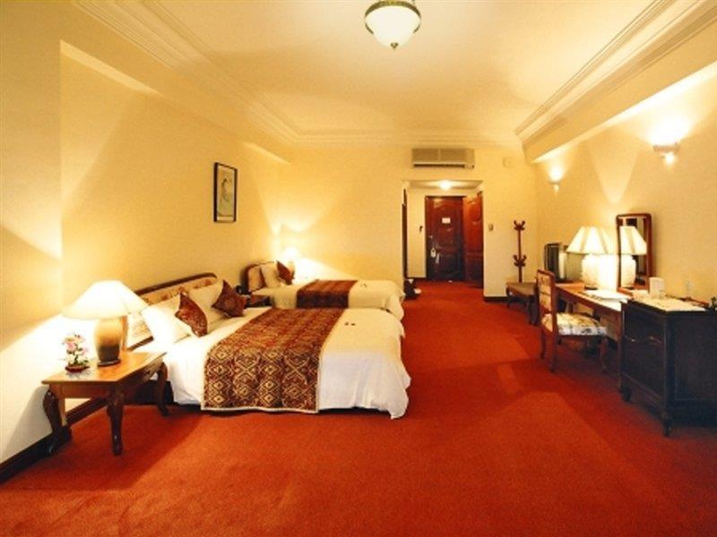 Saigon Morin Hotel Hue Exterior photo