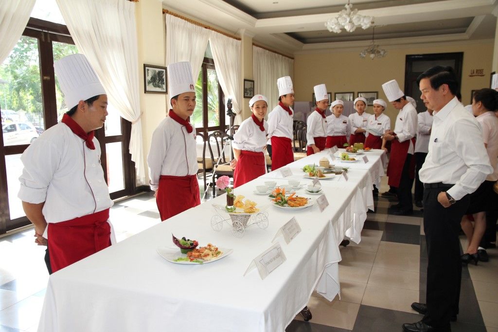 Saigon Morin Hotel Hue Exterior photo